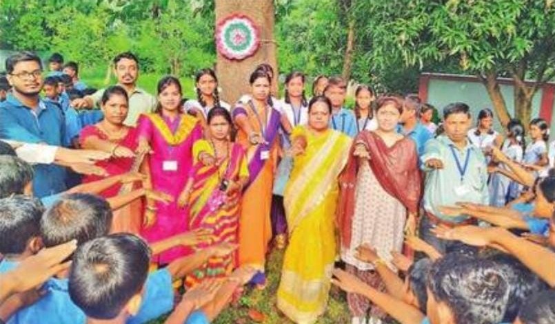 A Rakhi for the Trees - A Message of Environmental Responsibility
